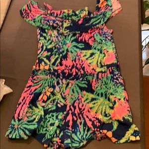 Lilly  Pulitzer girls L print romper